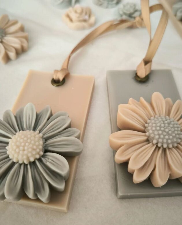 Floral Wax Sachet – Handcrafted Decorative Aroma Wax