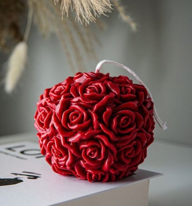 Rouge Rosé Bloom Candle – Handcrafted Luxury Rose Sphere