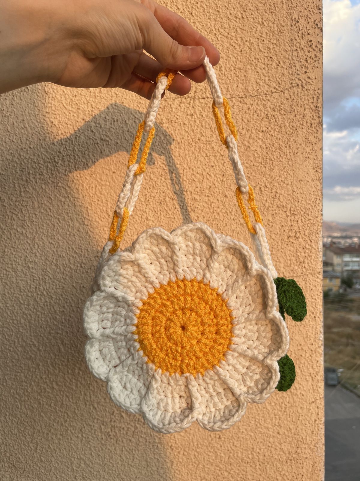 Daisy Sling Bag