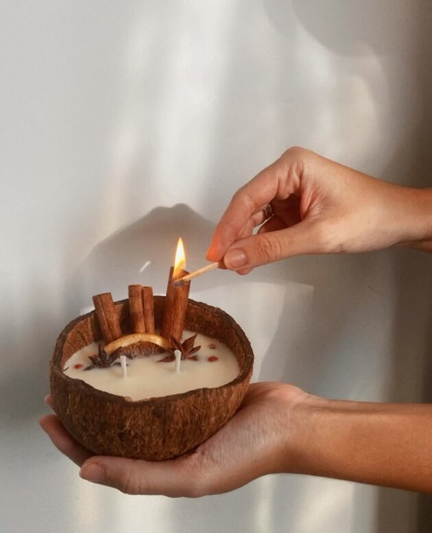 Cinnamon Spice Coconut Shell Candle