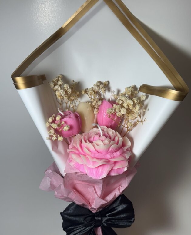 Blush Bloom Candle Bouquet 🎀🌸