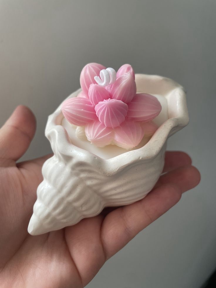 Lotus Flower Seashell Scented Candle